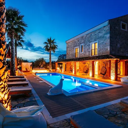 Villa Magical Marta *